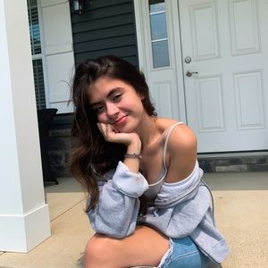 Meet your Posher, Faith